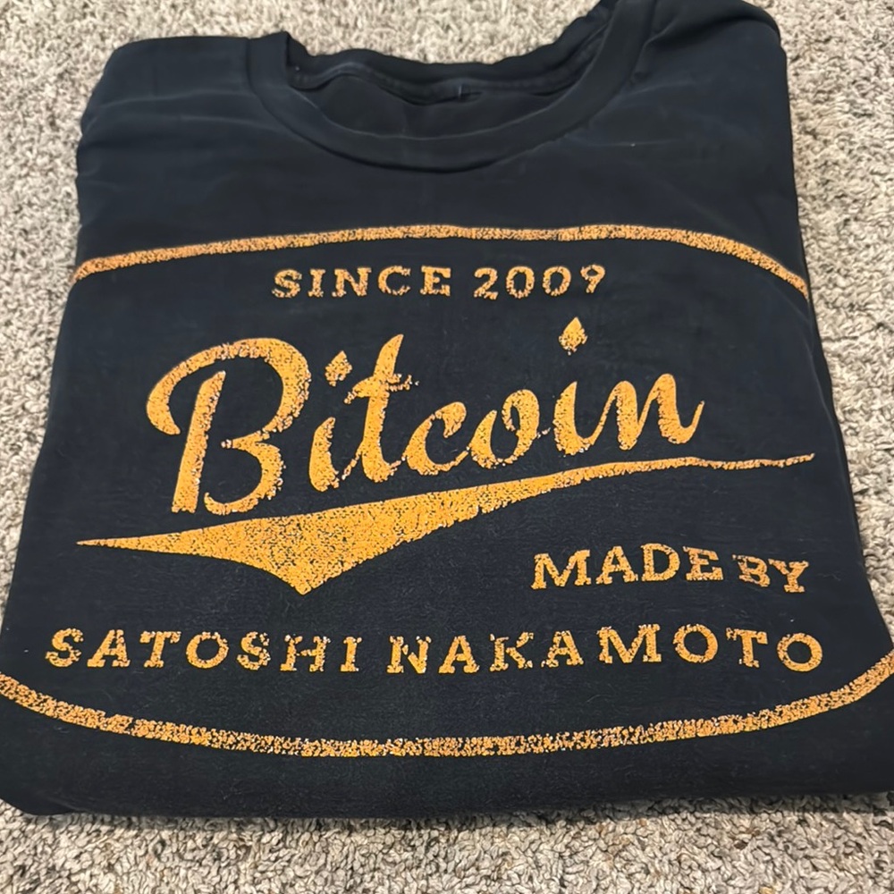 Black and Gold Bitcoin Graphic T-Shirt